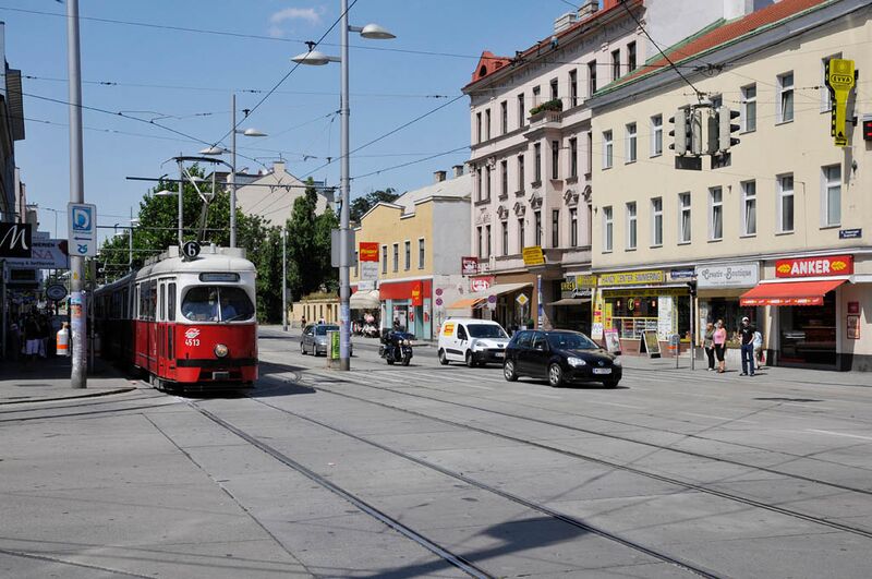 Datei:11 6 Straßenbahn.jpg
