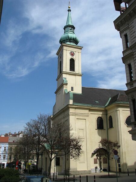 Datei:18 Gertrudplatz Währinger Pfarrkirche.jpg