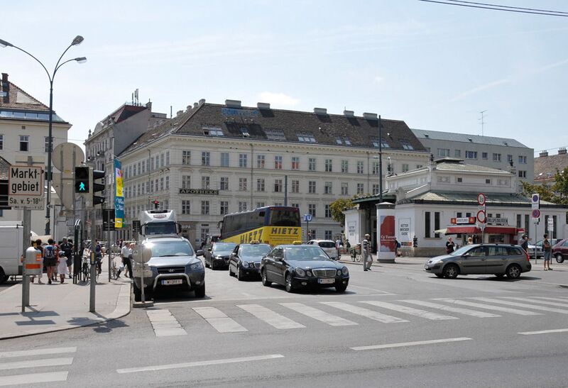 Datei:6 Kettenbrücke.jpg